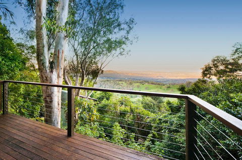 Treetops Seaview Montville - Accommodation Rockhampton 1