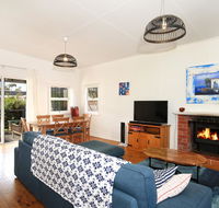 Triangulo  Culburra - Pet Friendly - 2 Mins to Beach - Accommodation Rockhampton