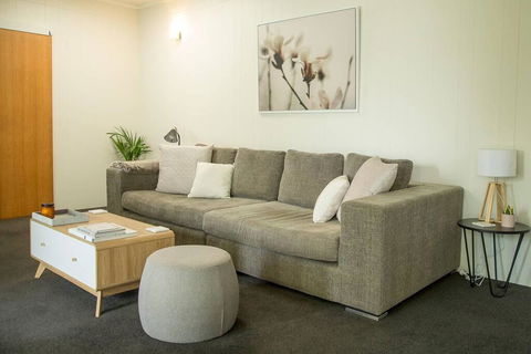 Two Bedroom Gem, Short Drive To MONA - Accommodation Rockhampton 2