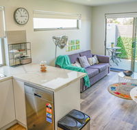 U201 Brunswick Living Brand New Deluxe Balcony Upper Floor Apartment close to Airport and CBD - Accommodation Rockhampton