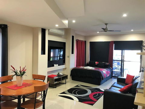 Ultra Modern Private Studio Room - Accommodation Rockhampton 0