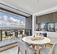 Ultra-Modern Luxury With Views At Kai Waterfront - Accommodation Rockhampton