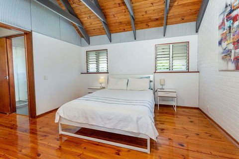 Unique Getaway 300m To Bribie Foreshore, Bongaree - Accommodation Rockhampton 0