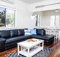 Urangan Harbour Cottage - Accommodation Rockhampton
