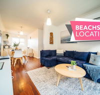 Urban Beach Shack-Metres from the Beach  Cafes - Accommodation Rockhampton