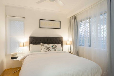 Urban Escape - Strathfield - Accommodation Rockhampton 3