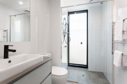 Urban Rest - Eastend - Accommodation Rockhampton 1