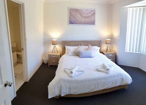 Varuna Stay - Accommodation Rockhampton 2