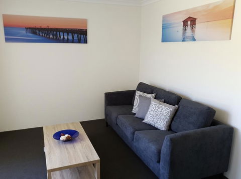 Varuna Stay - Accommodation Rockhampton 3