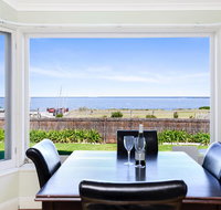 Victor Harbor Beachfront Bliss  WiFi - Accommodation Rockhampton