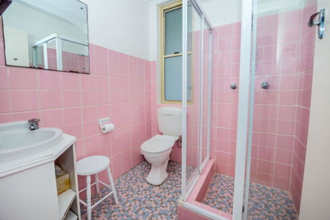 Victor Parade, Unit 3/2 - Accommodation Rockhampton 3