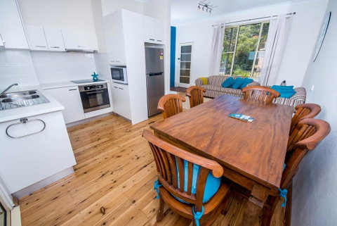Victor Parade, Unit 3/2 - Accommodation Rockhampton 1