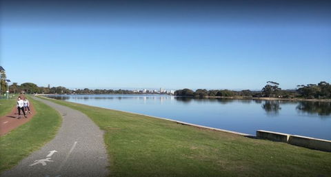 Victoria Park Villa 2 - Accommodation Rockhampton 0