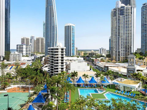View - In Heart Of Surfers Paradise - Accommodation Rockhampton 0