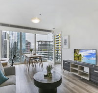 Views and hotel-style extras in a great location - Accommodation Rockhampton