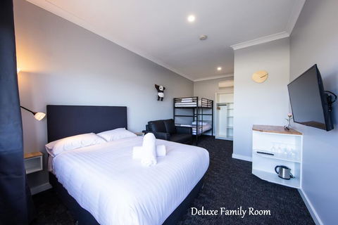 Vikas - Accommodation Rockhampton 1