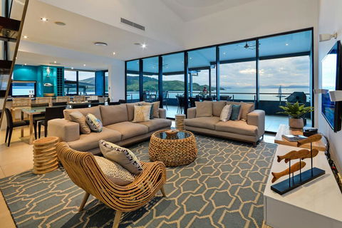 Villa 12 The Edge On Hamilton Island - Accommodation Rockhampton 1