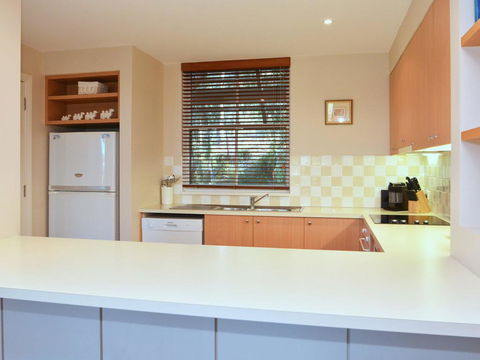 Villa 3br Bella Vista Resort Condo Located Within Cypress Lakes Resort (nothing Is More Central) - Accommodation Rockhampton 1