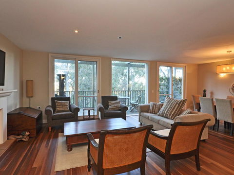 Villa 3br Vista Resort Condo Located Within Cypress Lakes Resort (nothing Is More Central) - Accommodation Rockhampton 0