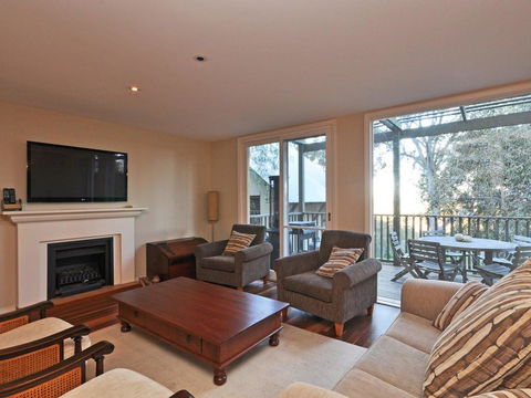 Villa 3br Vista Resort Condo Located Within Cypress Lakes Resort (nothing Is More Central) - Accommodation Rockhampton 3