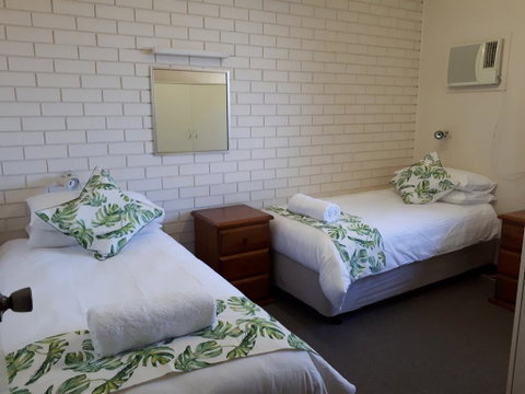 Villa Eight - Accommodation Rockhampton 3
