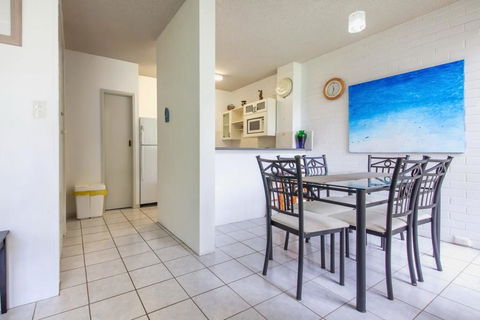 Villa Ellisa, Unit 1/10 Columbia Close - Accommodation Rockhampton 3