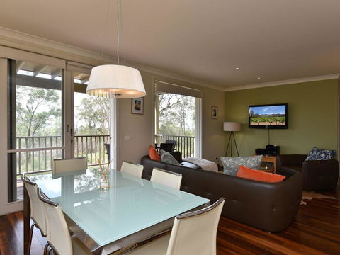 Villa Executive 2br Sangiovese Resort Condo Located Within Cypress Lakes Resort (nothing Is More Central) - Accommodation Rockhampton 0