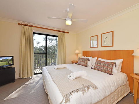 Villa Executive 2br Viti Resort Condo Located Within Cypress Lakes Resort (nothing Is More Central) - Accommodation Rockhampton 2
