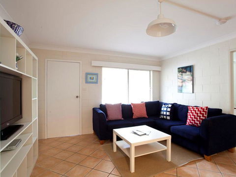 Villa Manyana Unit 24 - Accommodation Rockhampton 0
