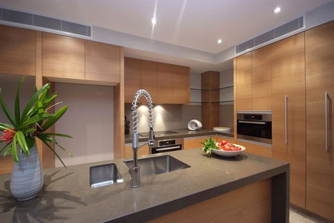 Villa One On Murphy - Luxury Holiday Villa - Accommodation Rockhampton 3