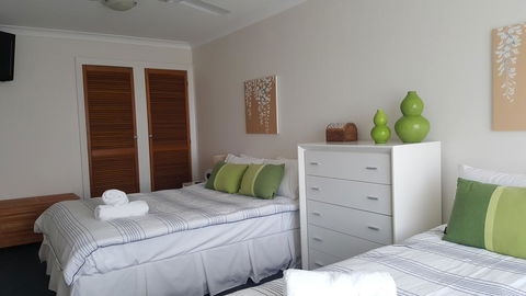 Villa Riviera On River Front - Accommodation Rockhampton 3