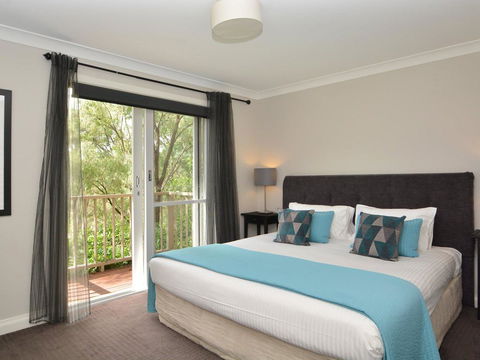 Villas Diciotto (sleeps 18) Resort Condos Located Within Cypress Lakes Resort (nothing Is More Central) - Accommodation Rockhampton 2