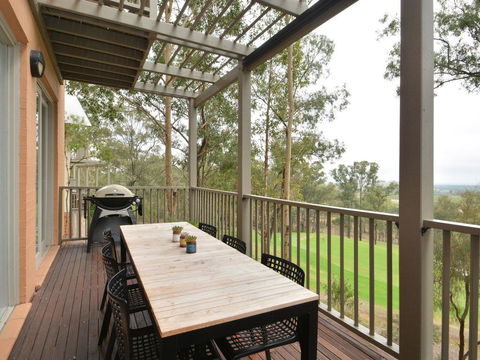 Villas Diciotto (sleeps 18) Resort Condos Located Within Cypress Lakes Resort (nothing Is More Central) - Accommodation Rockhampton 0