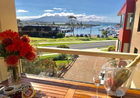 Vista Marina Penthouse #6 - Accommodation Rockhampton 0