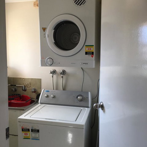Wakeford St - Accommodation Rockhampton 3