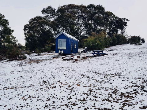 Walden Tiny House - Accommodation Rockhampton 2