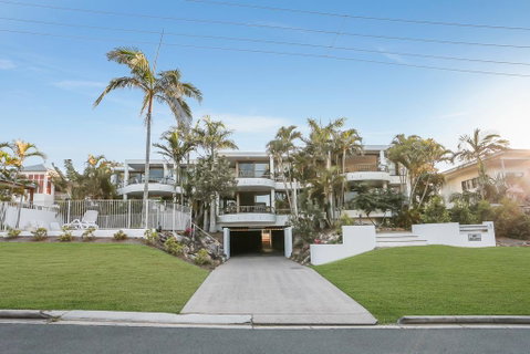 Walk To The Beach, Sunshine Beach - Accommodation Rockhampton 0
