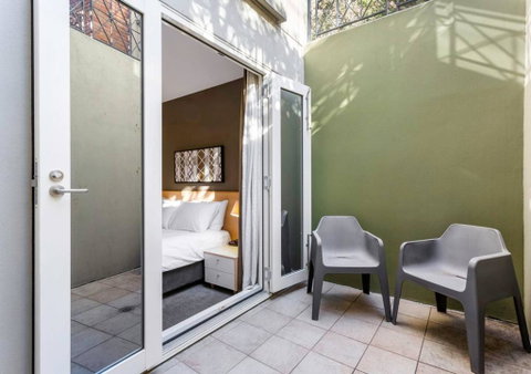 Walk To The MCG, The Tan, Botanic Gardens & Train - Accommodation Rockhampton 2
