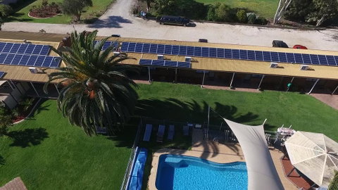 Walkabout Motel - Accommodation Rockhampton 0