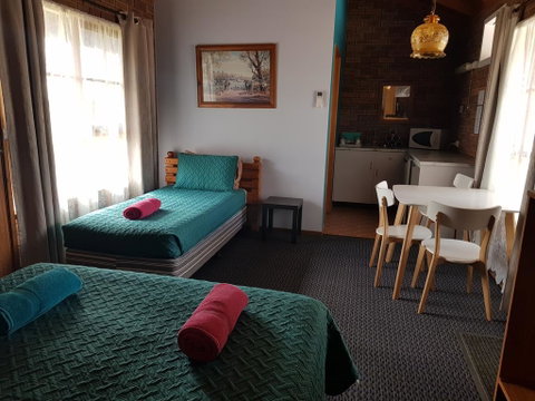 Walkabout Motel - Accommodation Rockhampton 3