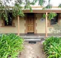 Walnut Cottage - Accommodation Rockhampton
