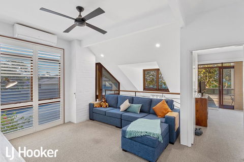 Wanda Waterview - Tranquil Treetop Surrounds - Accommodation Rockhampton 2