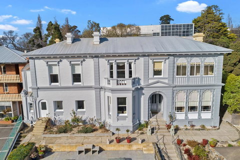 Waratah On York - Accommodation Rockhampton 3