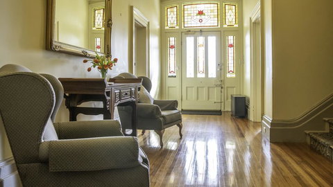 Waratah On York - Accommodation Rockhampton 1