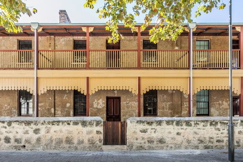 Warders Cottage: Iconic Cottage In The Heart Of Freo - Accommodation Rockhampton 0