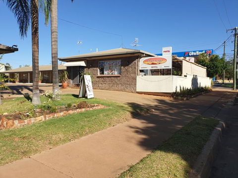 Warrego Motel - Accommodation Rockhampton 0
