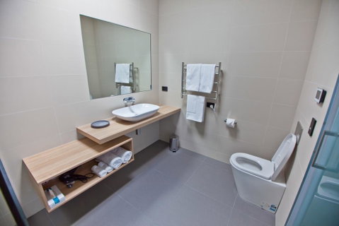 Waterfront Apartments - Accommodation Rockhampton 2