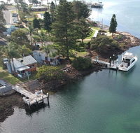 Waterfront Cottages - Accommodation Rockhampton