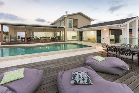 Waterfront Entertainer - Accommodation Rockhampton 1