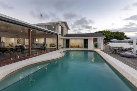 Waterfront Entertainer - Accommodation Rockhampton 2